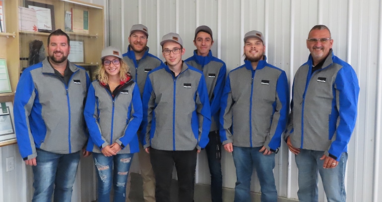 group photo at the cohorte extraction